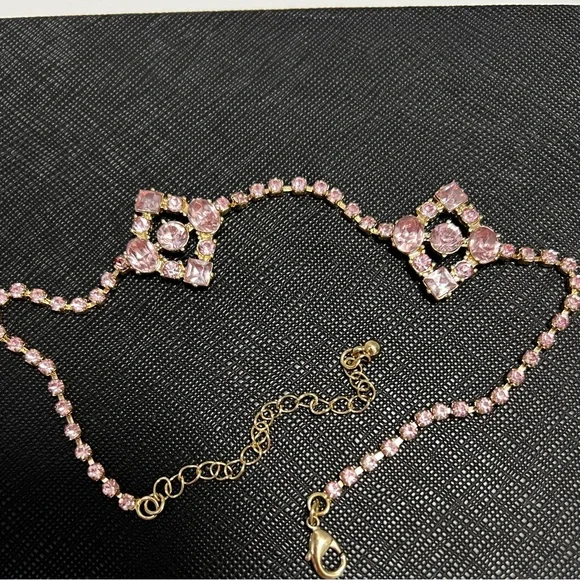 Pink Chocker - Picture 1 of 2
